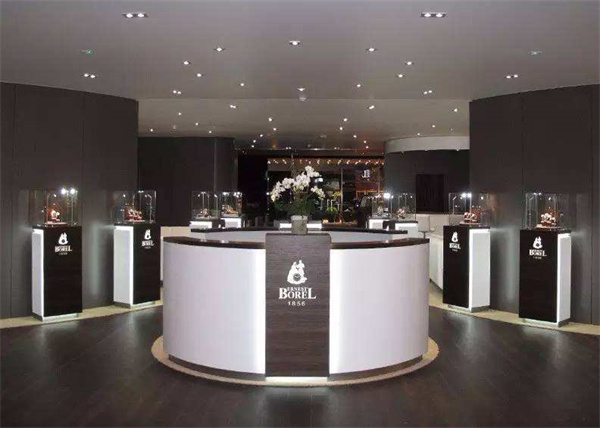 依波路手表表盘氧化如何修复?一招让你的腕表焕然如新(图) 依波路手表表盘氧化如何修复?一招让你的腕表焕然如新(图)